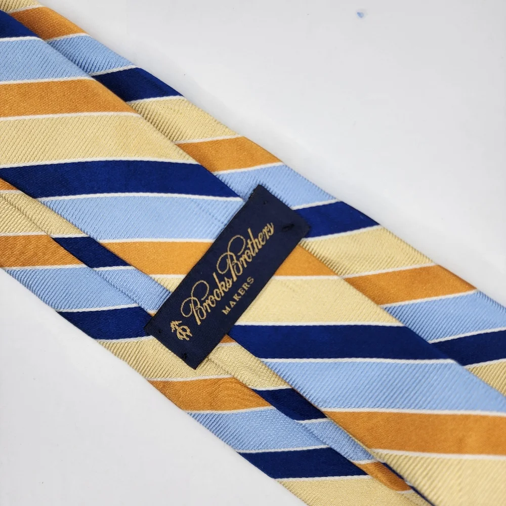 BROOKS BROTHERS MAKERS Yellow /Blue Stripe Silk Tie.